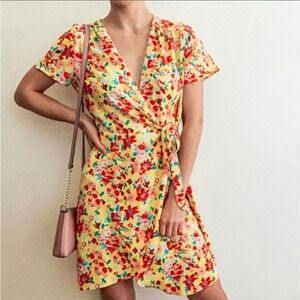 ❄️3/$20 J.CREW Yellow Mini Floral‎ Wrap Dress, Size 8